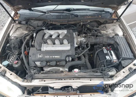 2001 Honda Accord 3.0 Ex from USA, damaged, VIN 1HGCG16541A084340